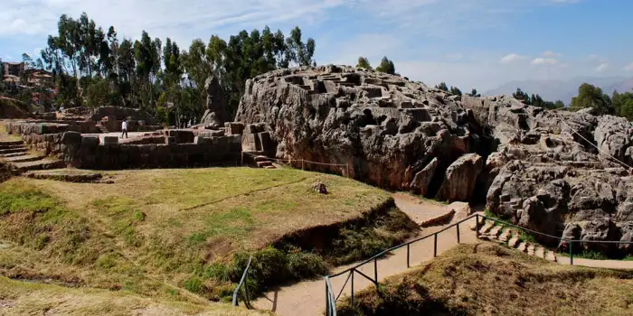 Complejo Arqueológico Quenqo