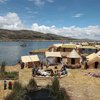 Islas los Uros Lago Titicaca