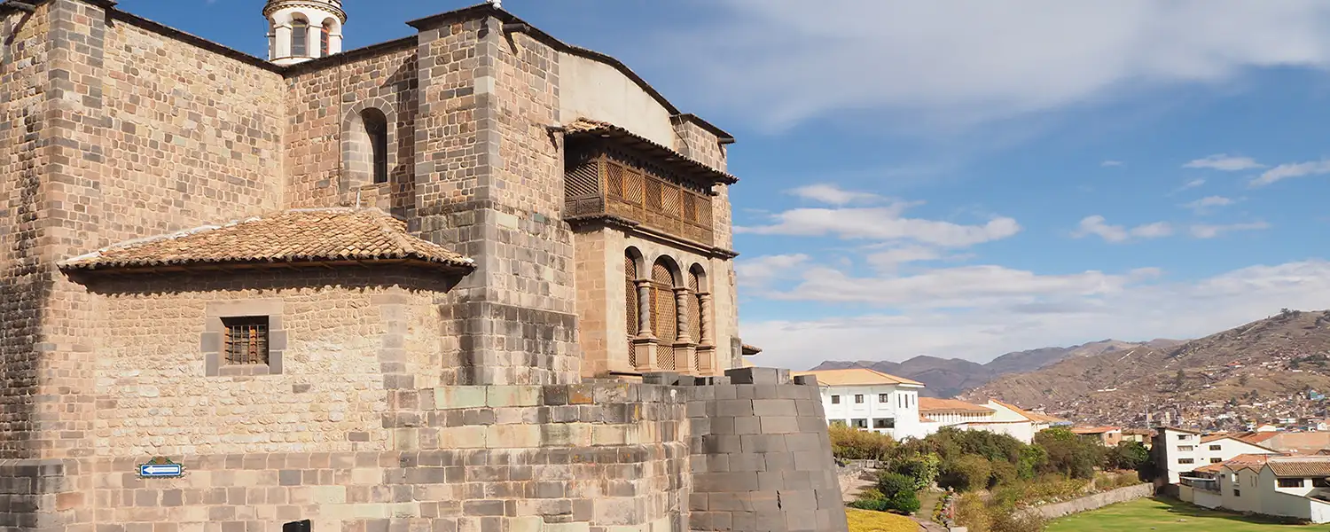 Imponente Templo del Sol Qoricancha